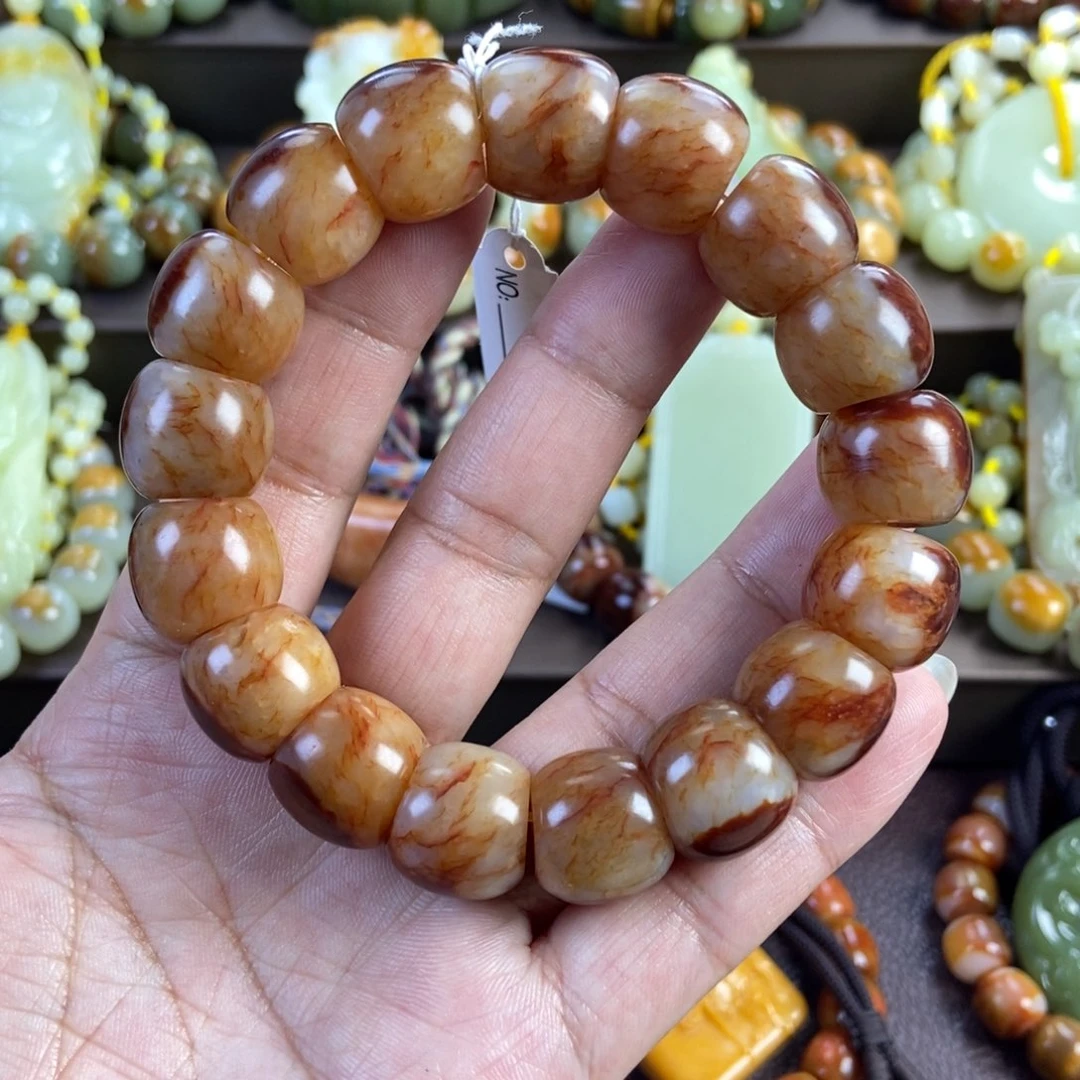 无***。透闪石质玉未镶嵌手串