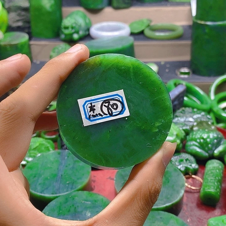 杰***哥和田玉未镶嵌珠宝奇石