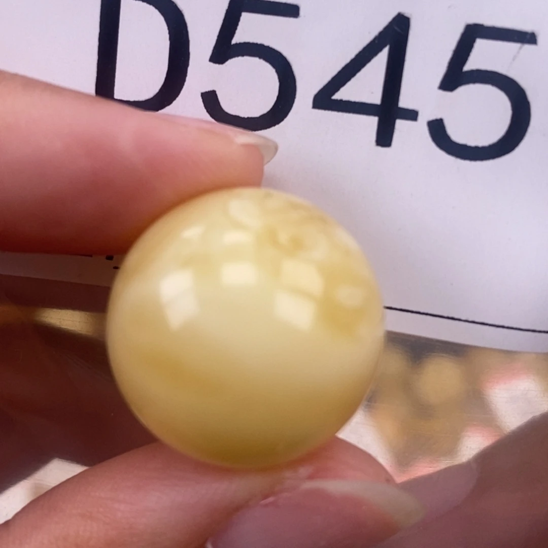 琥珀未镶嵌珠宝奇石20