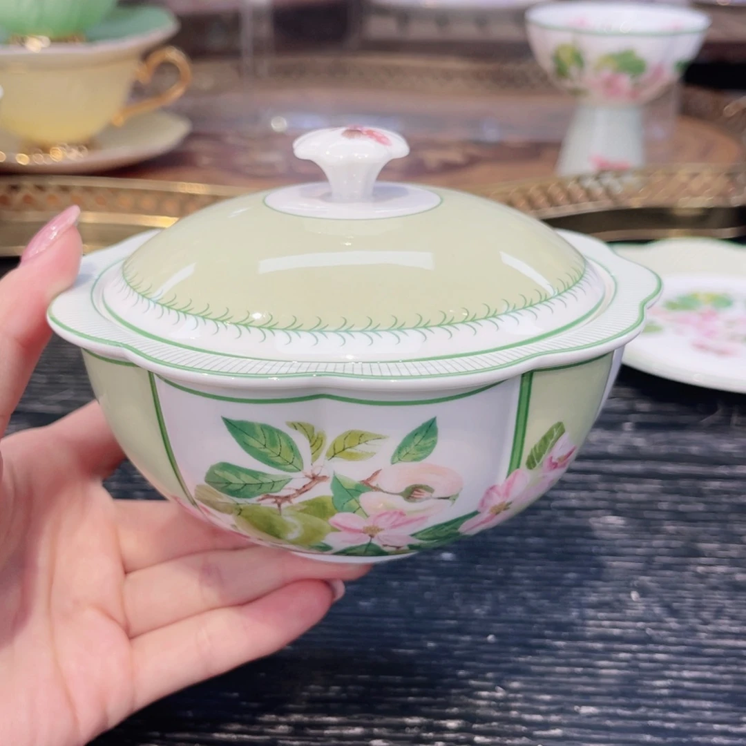 /////////////////////：//