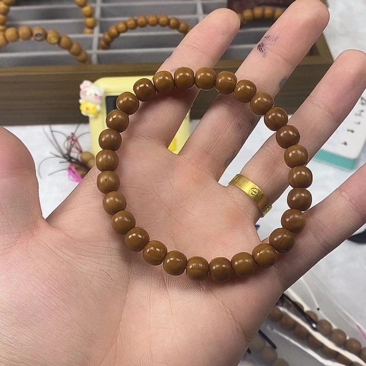 小***呀吊坠猴头核桃吊坠