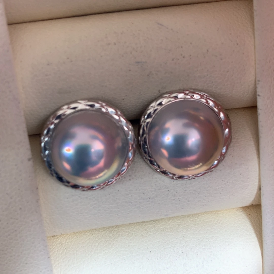 拼合珍珠（马贝珠）耳饰18K金镶嵌