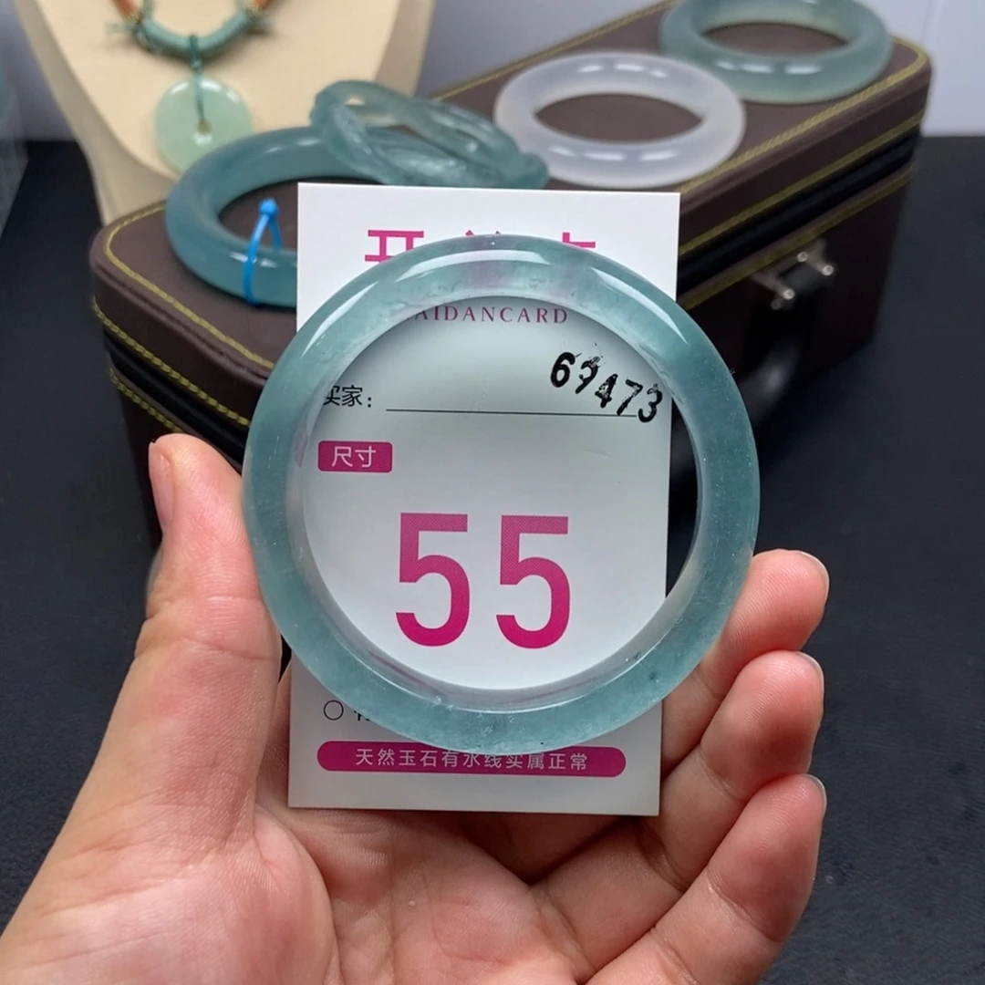未镶嵌手镯石英质玉