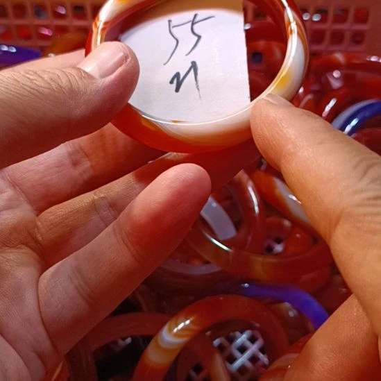 手镯玛瑙/玉髓未镶嵌