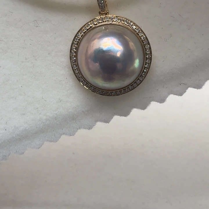 拼合珍珠（马贝珠）颈饰18K金镶嵌