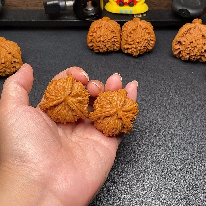 王***生把件文玩核桃白奔