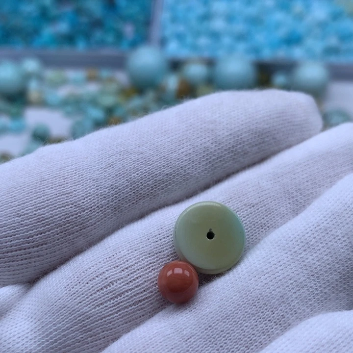 未镶嵌南红玛瑙珠宝奇石