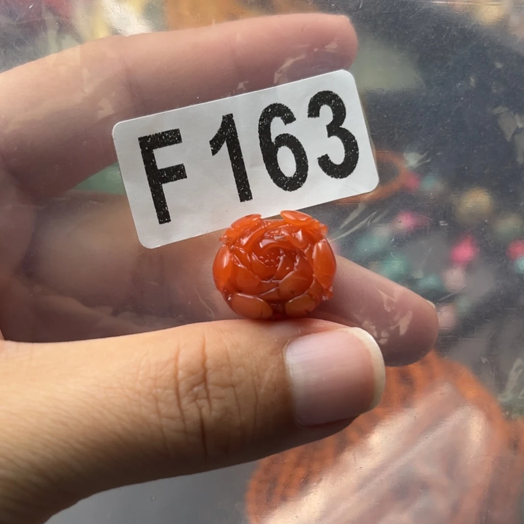 南红玛瑙未镶嵌珠宝奇石