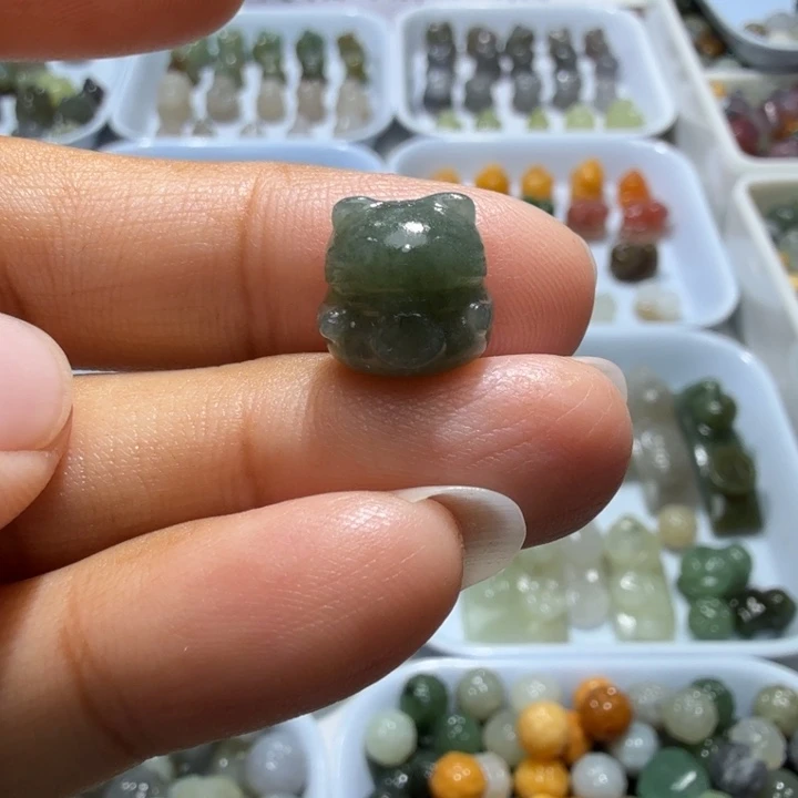 未镶嵌和田玉珠宝半成品