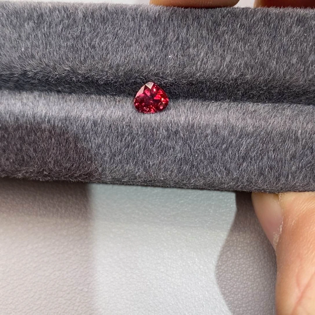 尖晶石裸石未镶嵌1克拉