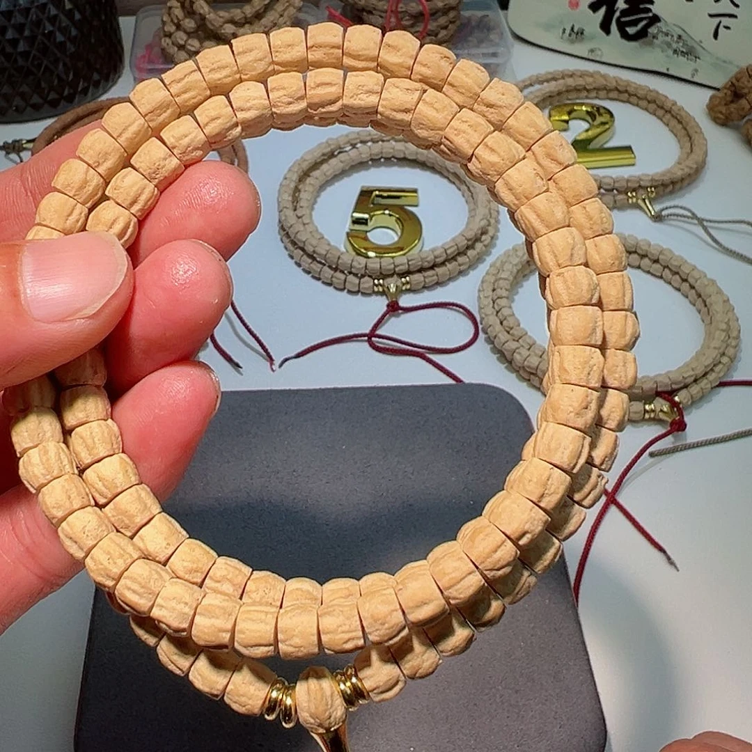 柏香籽/百香籽吊坠虾***眼