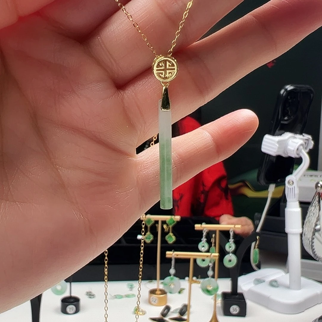 银S925镶嵌翡翠耳饰