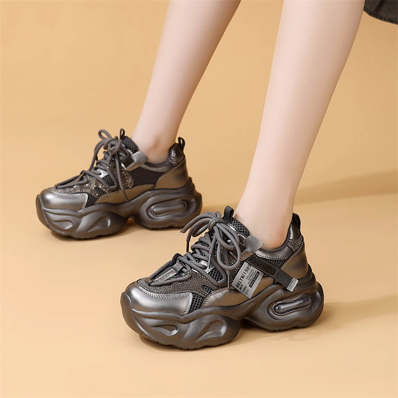 跟高6厘米厚底超轻老爹鞋2025新款秋冬水钻轻便增高休闲运动鞋女