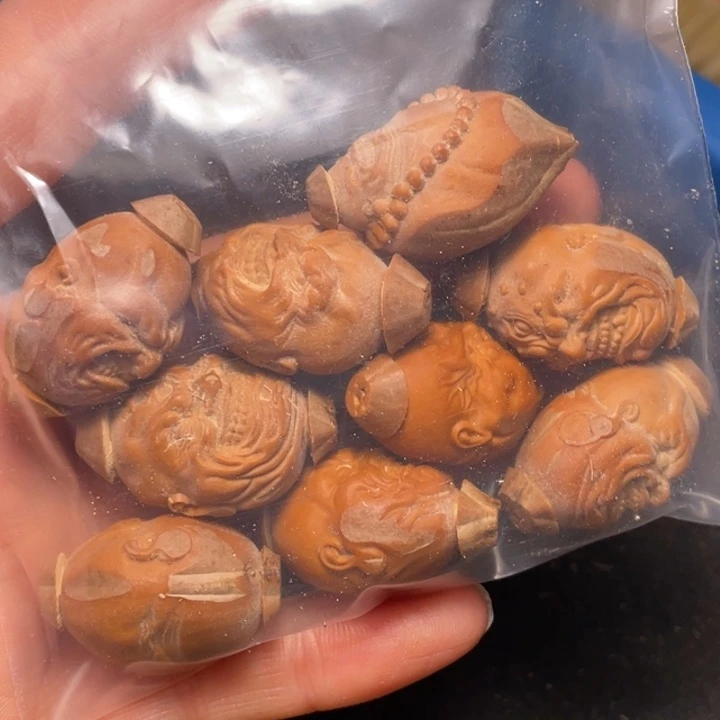 A***e吊坠橄榄核不退不换