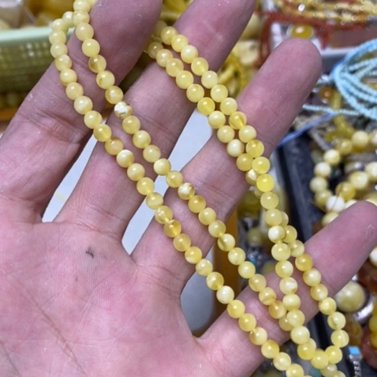 裸石蜜蜡未镶嵌串