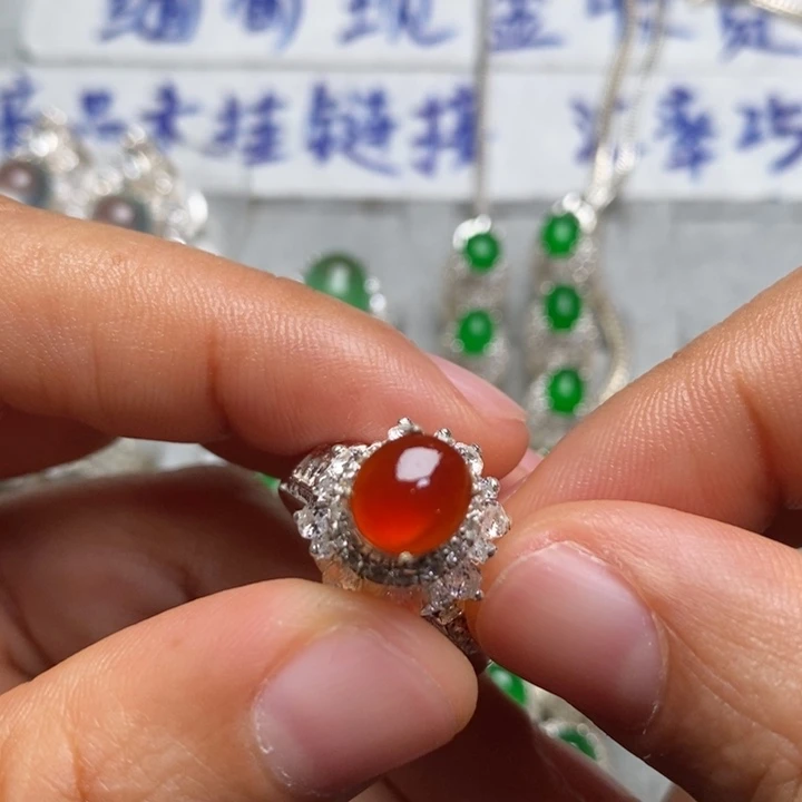 定制翡翠未镶嵌买断不退