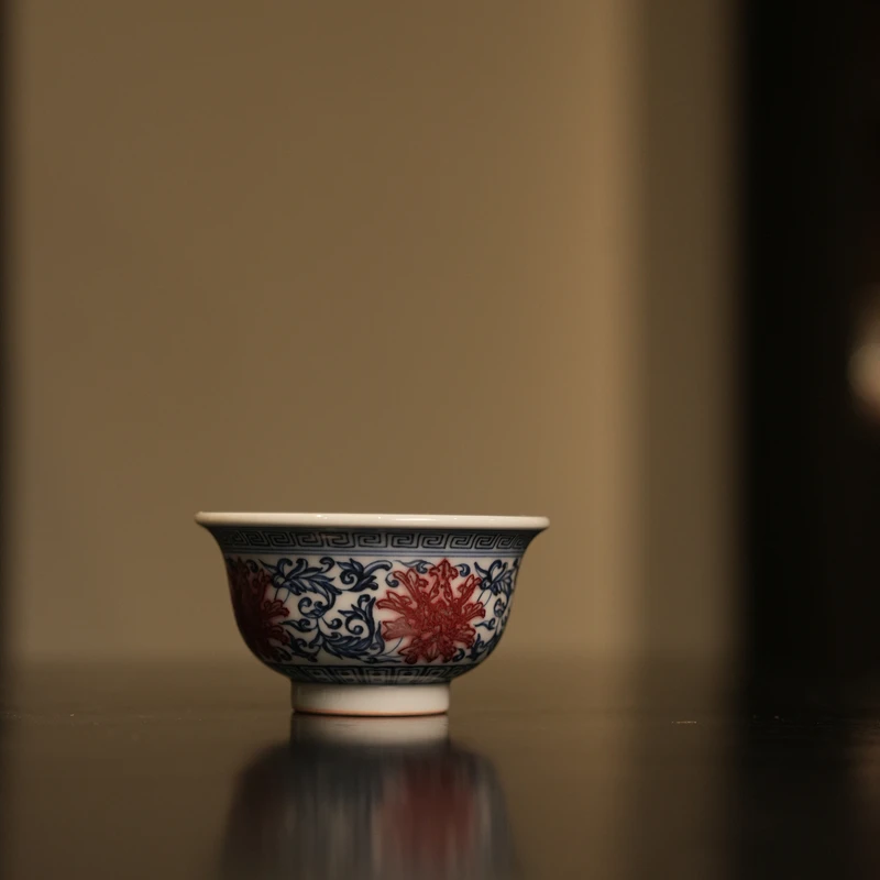 念物青花釉里红上下边角缠枝莲单杯一个