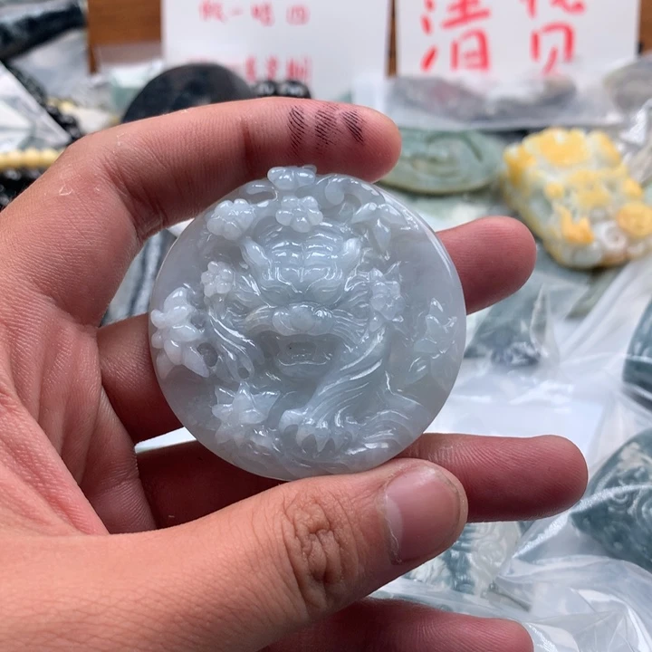 翡翠未镶嵌颈饰保真天然a货翡翠