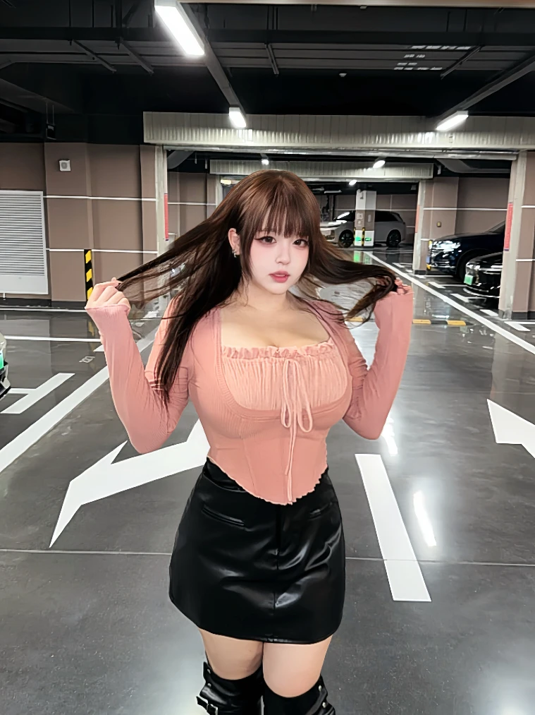 大码法式辣妹短款女秋款蕾丝木耳边系带收腰又甜又辣上衣