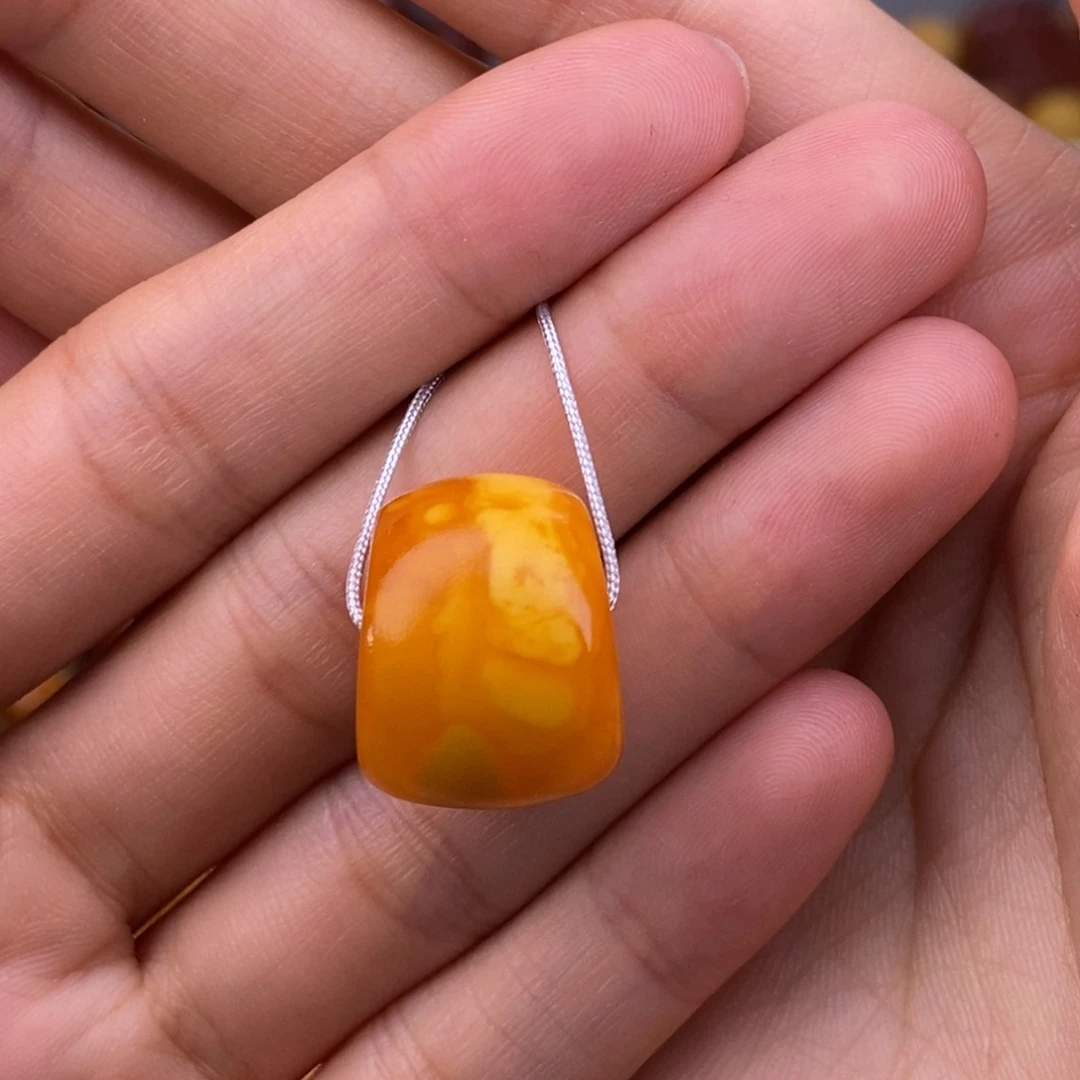 未镶嵌琥珀裸石蜜蜡M