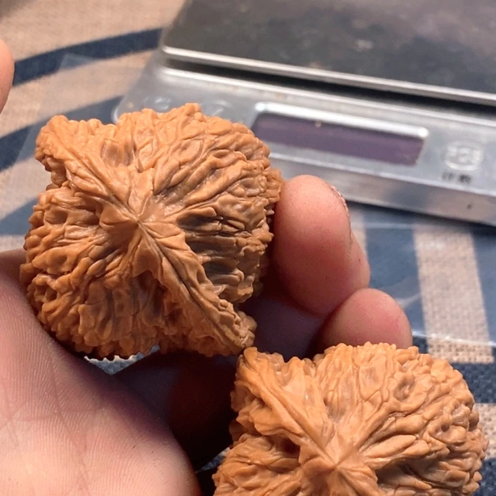 文玩核桃吊坠全品南疆