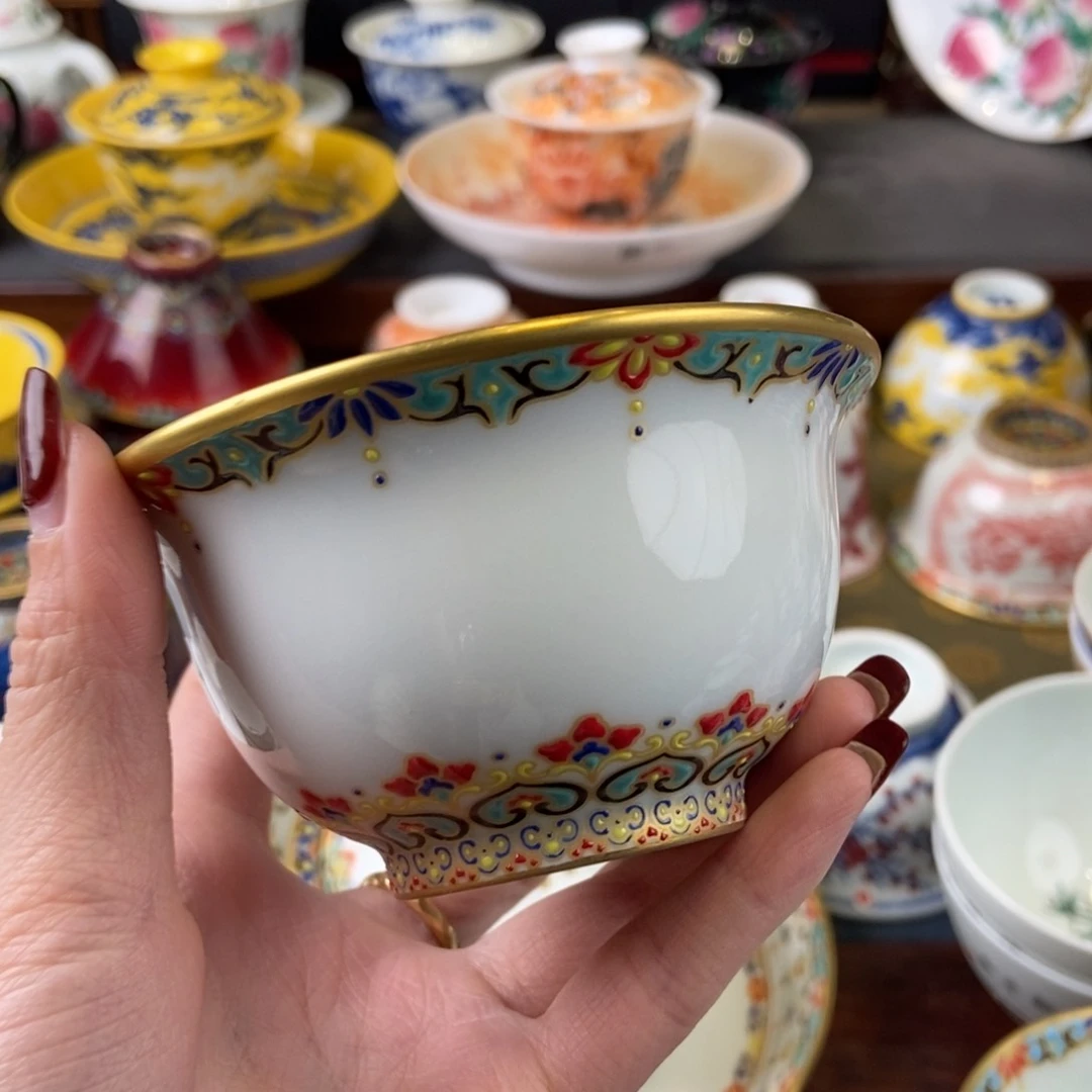 陶瓷艺术家的作品是一个非常