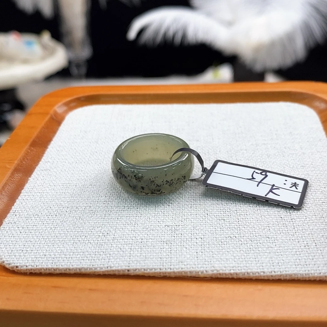 和田玉未镶嵌戒指60湖水绿点墨内径15.2港码10