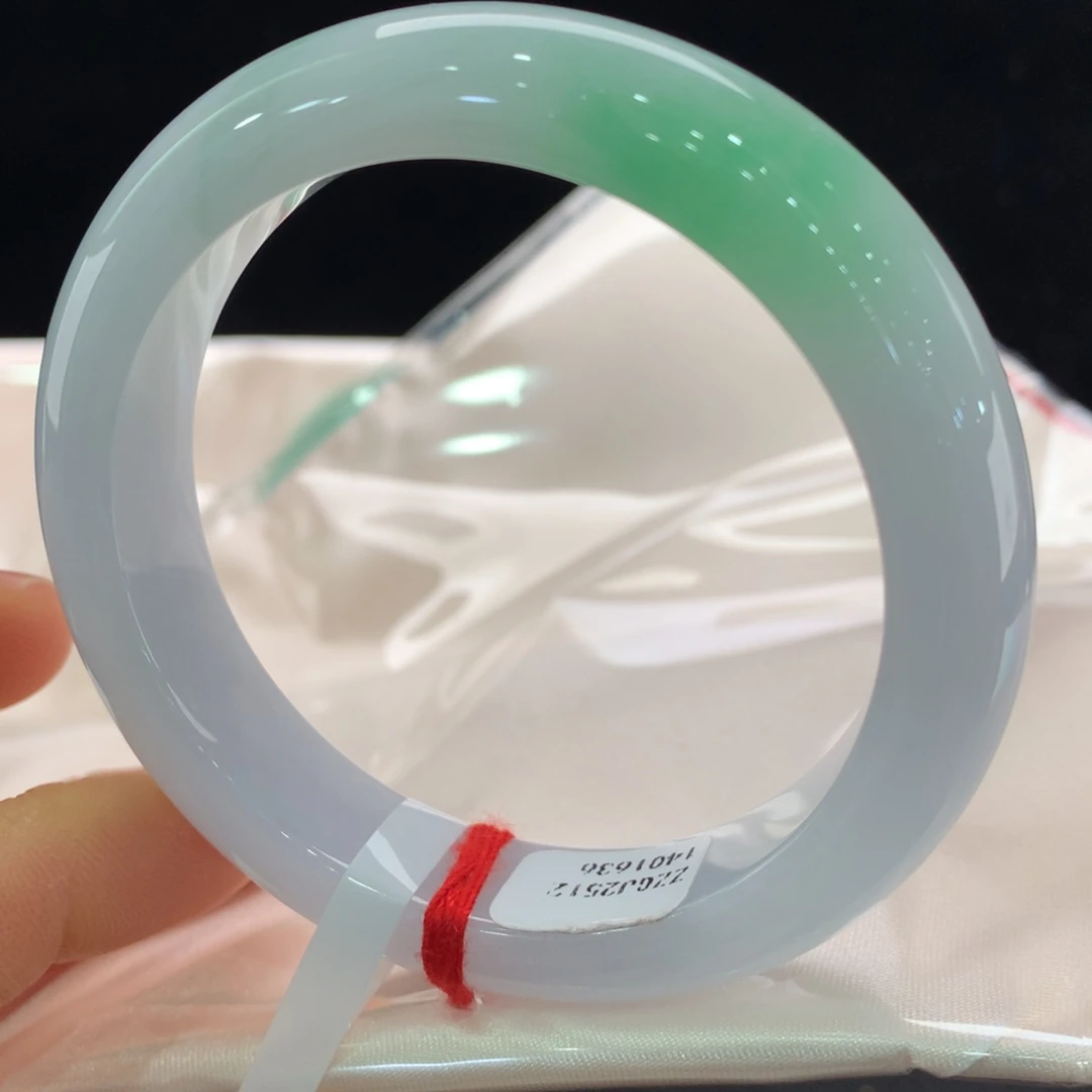 翡翠未镶嵌手镯1636