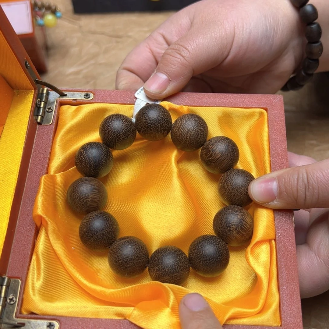 大叶紫檀（黑酸枝木类）