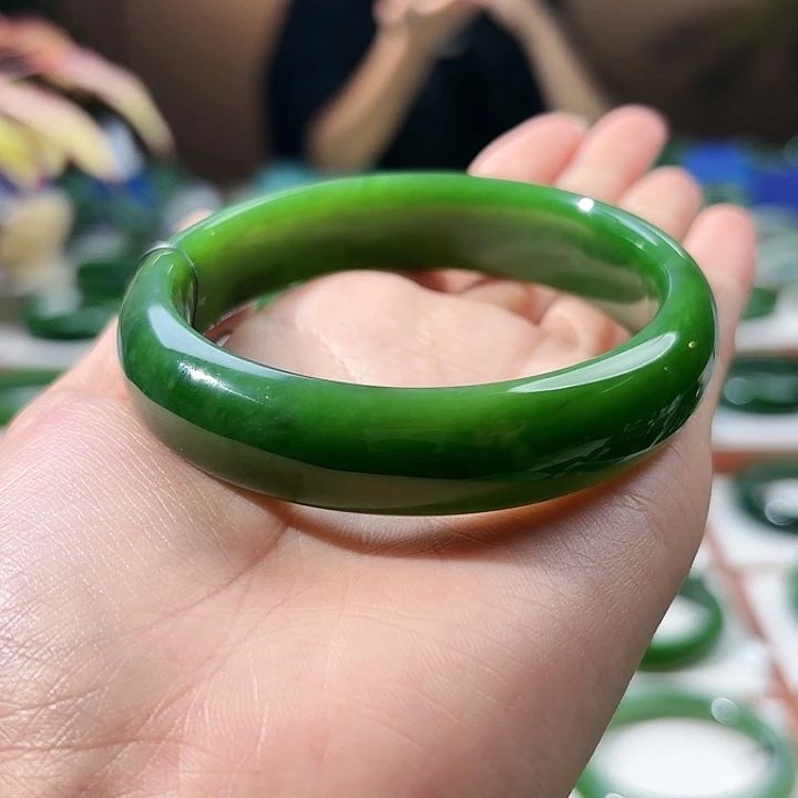 未镶嵌手镯和田玉（碧玉）王***汤58.59