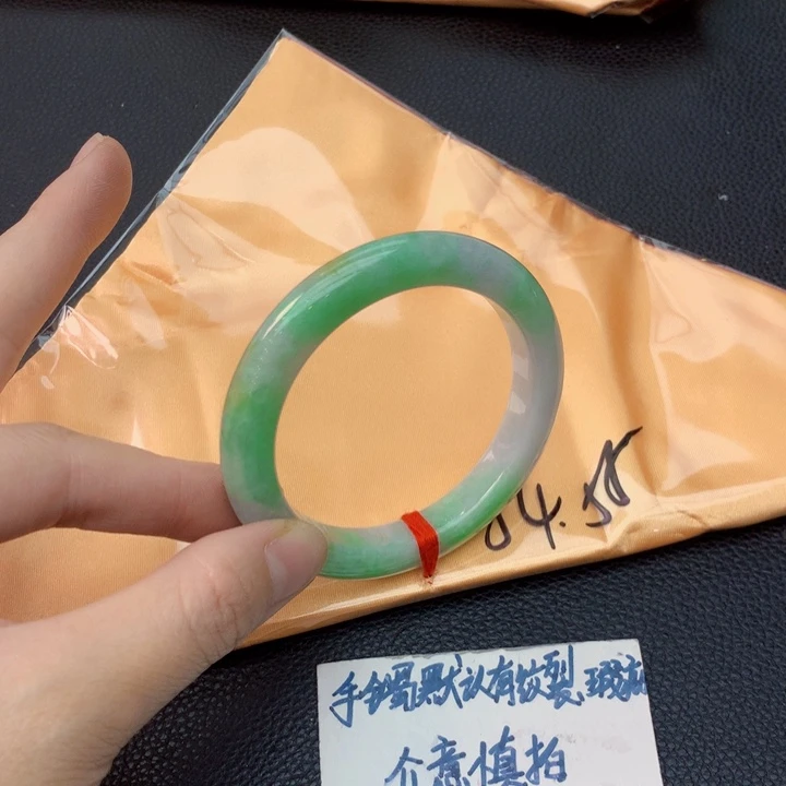 翡翠未镶嵌手镯翡翠手镯