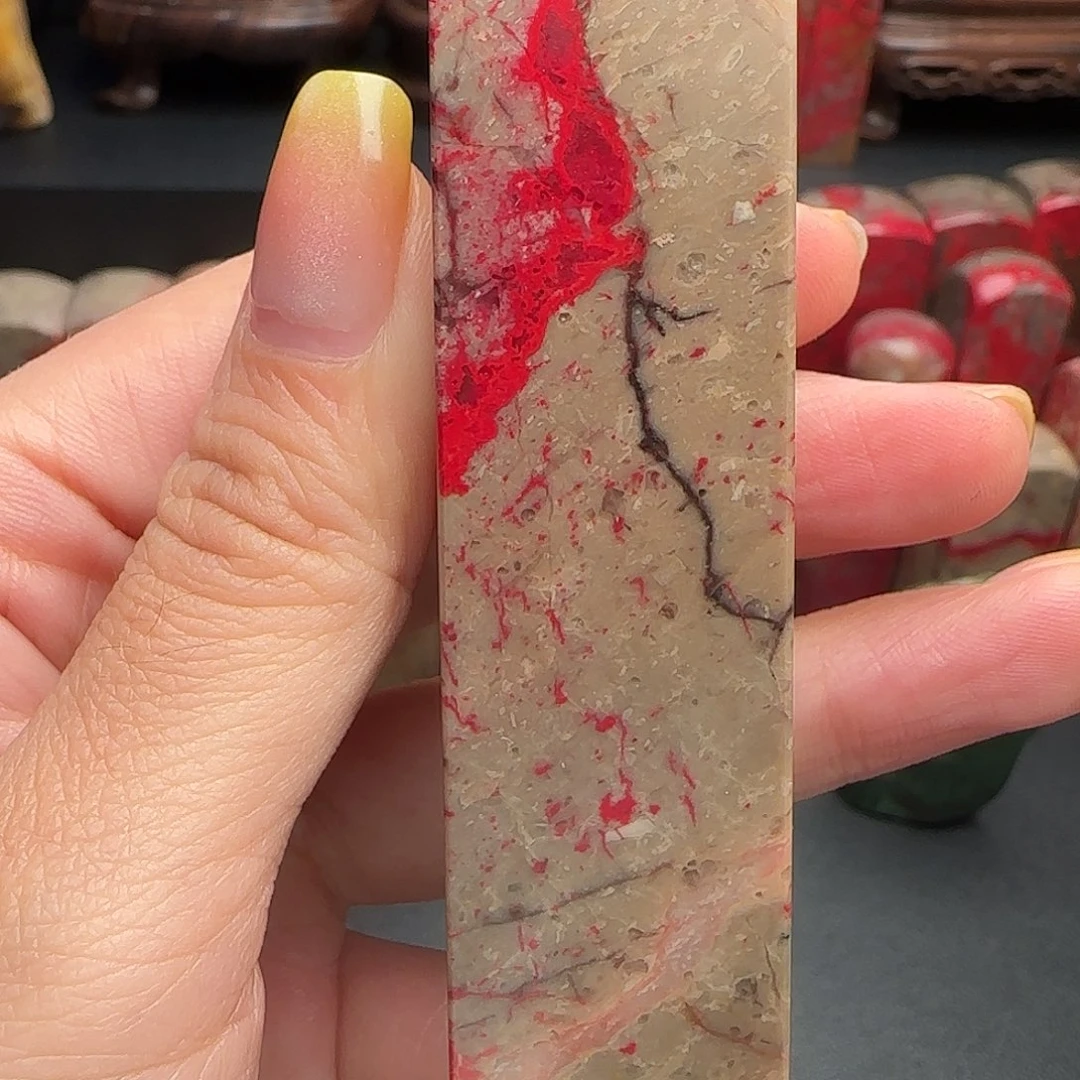 昌化石昌化鸡血石