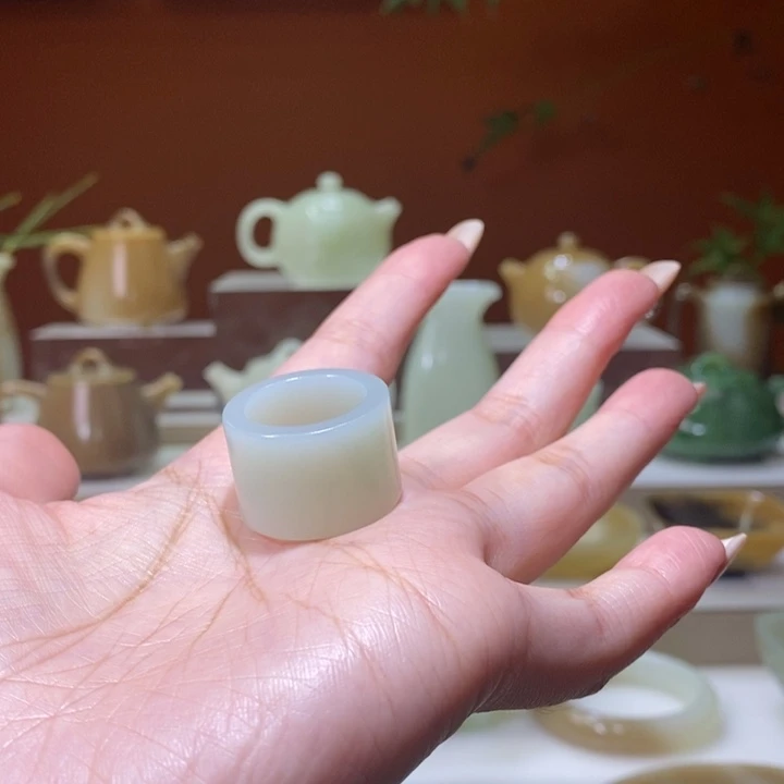 未镶嵌和田玉摆件老熟白玉扳指18.5mm
