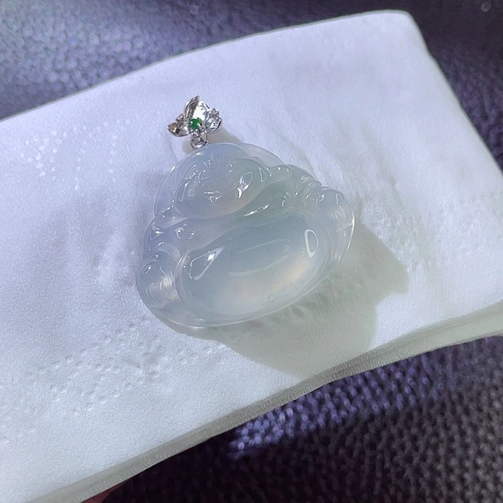 翡翠颈饰18K金镶嵌翡翠