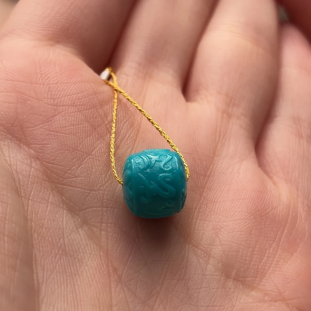 绿松石未镶嵌颈饰