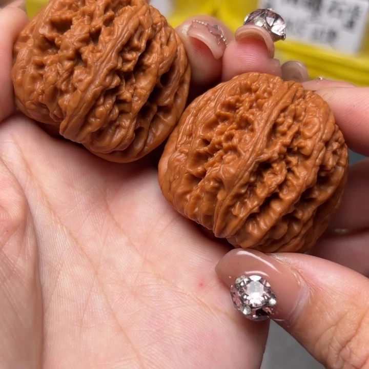 文玩核桃吊坠40-32567-02