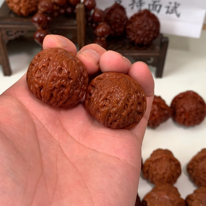 阿***楠桃核吊坠铁锤34.11WCH#00#