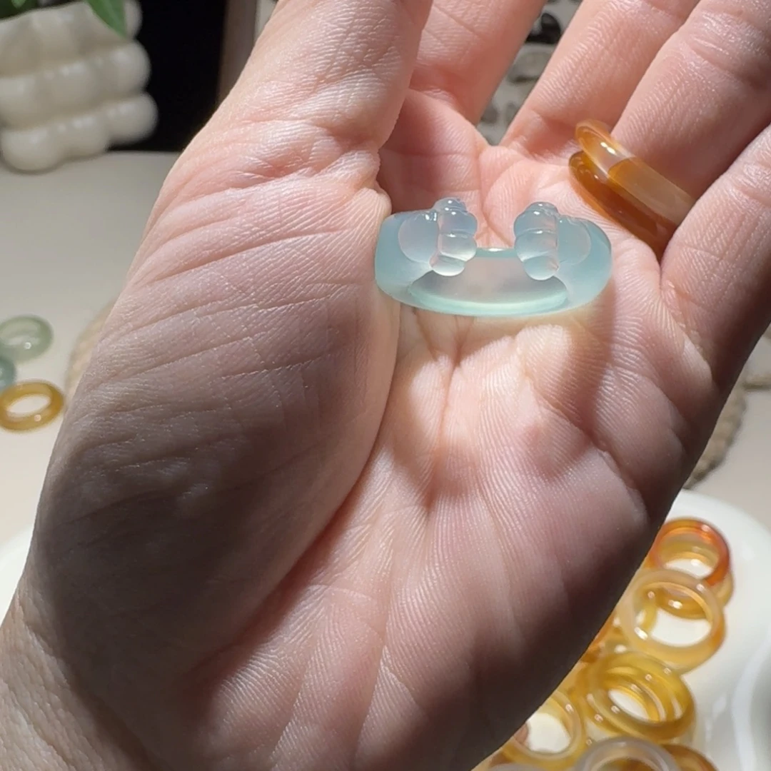 玛瑙/玉髓未镶嵌戒圈港15 雕刻猫爪