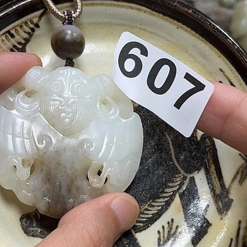 波***叔瓷片瓷器是古代文化与传统绘画艺术之间