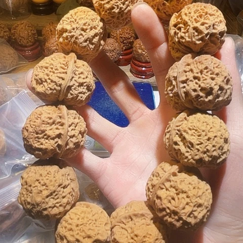 手串文玩核桃旺仔带彩12粒36