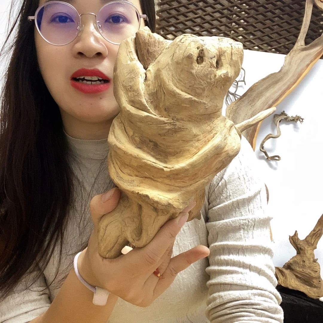 佛***。香榧木今天晚上吃什么好吃的东西