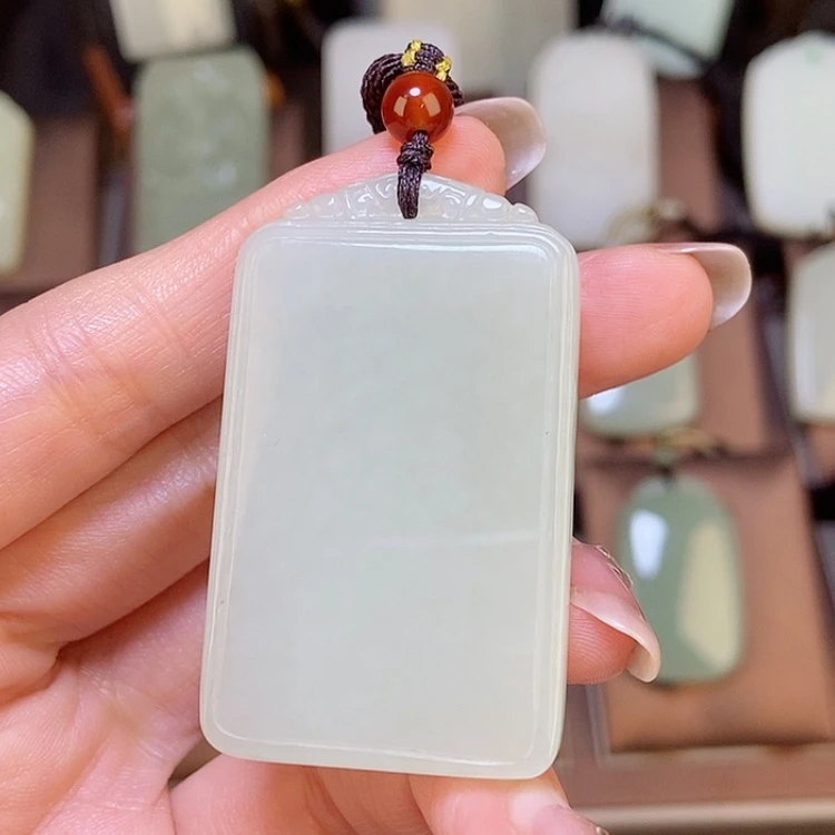 【闪购商品】颈饰未镶嵌和田玉