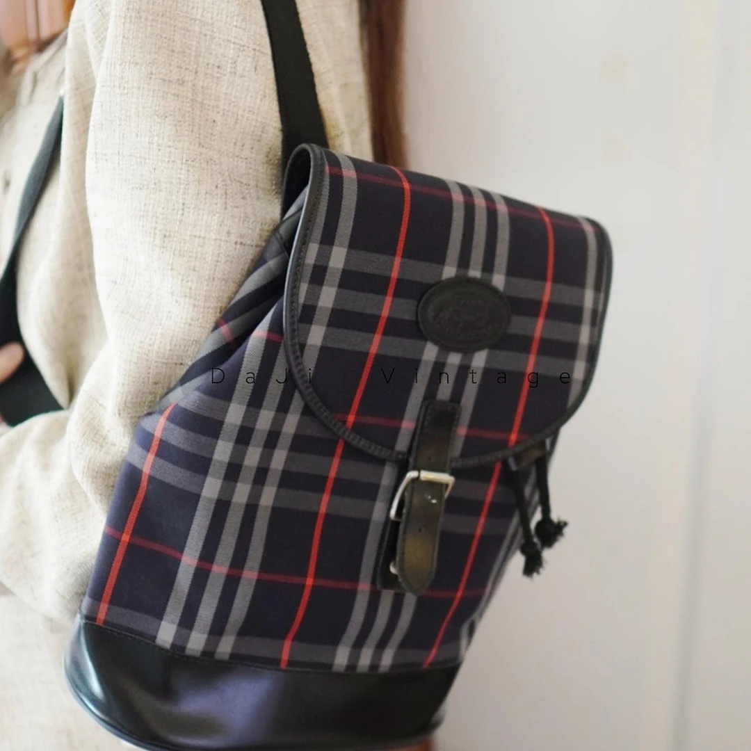 95新 BURBERRY/博柏利 大吉中古ff/Burberry博柏利战马格纹双肩包