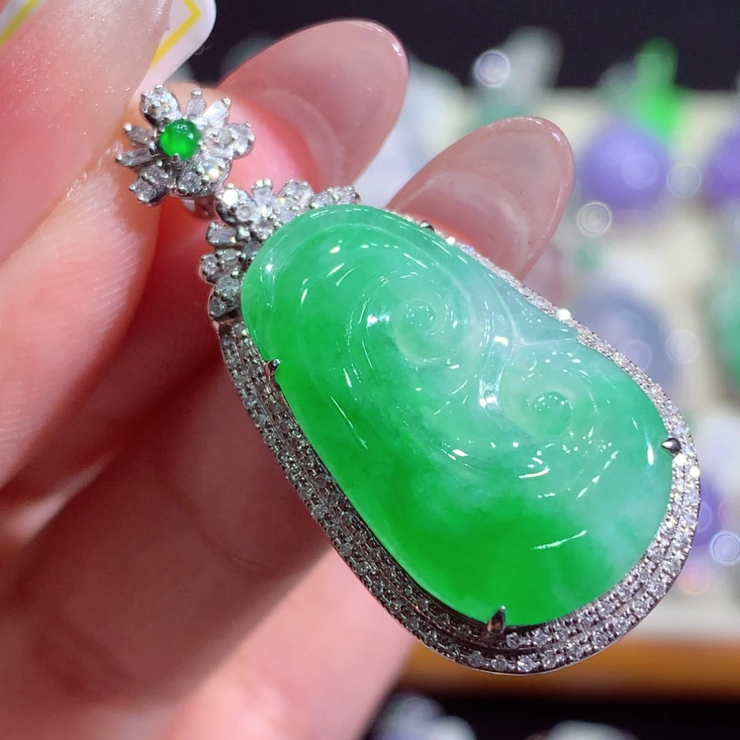 翡翠18K金镶嵌吊坠(不含链)