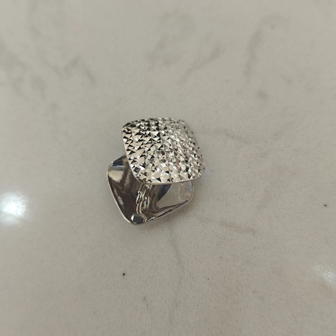 铂金PT 950耳环3.68克