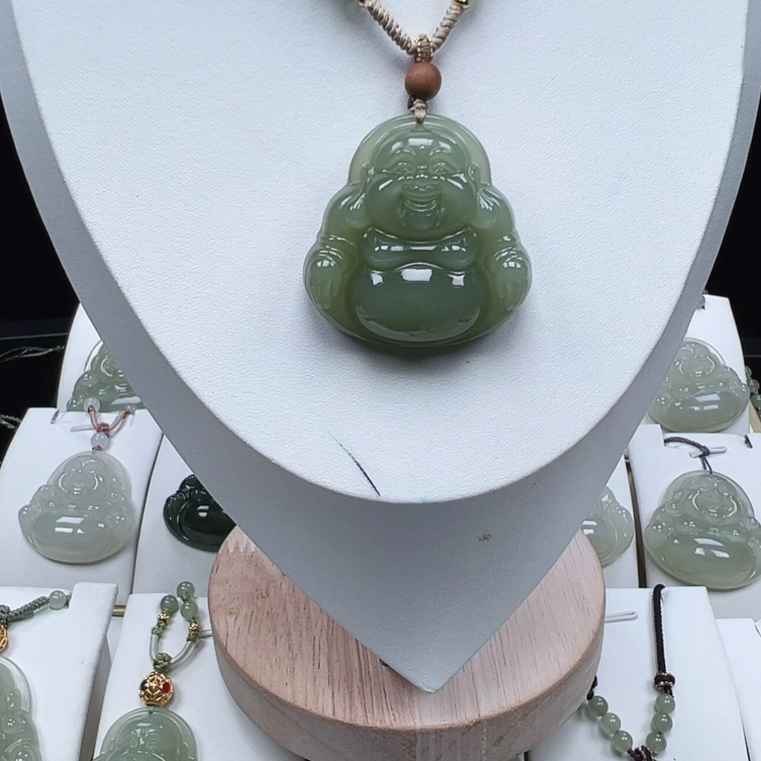 和田玉未镶嵌颈饰40