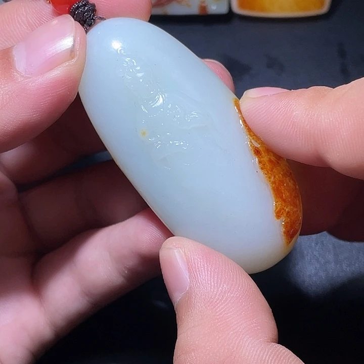 冬***天颈饰未镶嵌和田玉CC