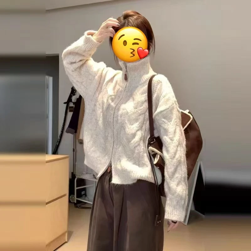 法式复古拉链翻领麻花毛衣外套女秋冬新款高级感慵懒软糯针织开衫