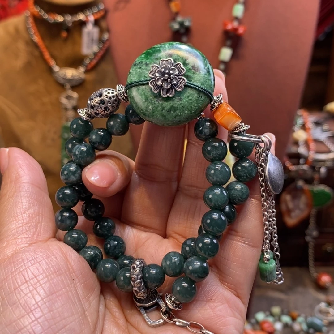 翡翠吊坠(赠链)未镶嵌