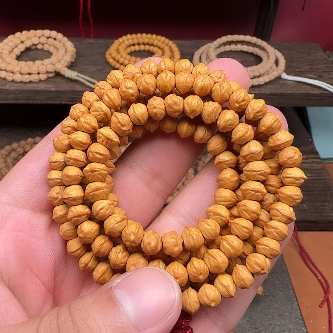 柏香籽/百香籽手串小**?